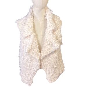 SELF ESTEEM Open Faux Fur Vest in Color Egret